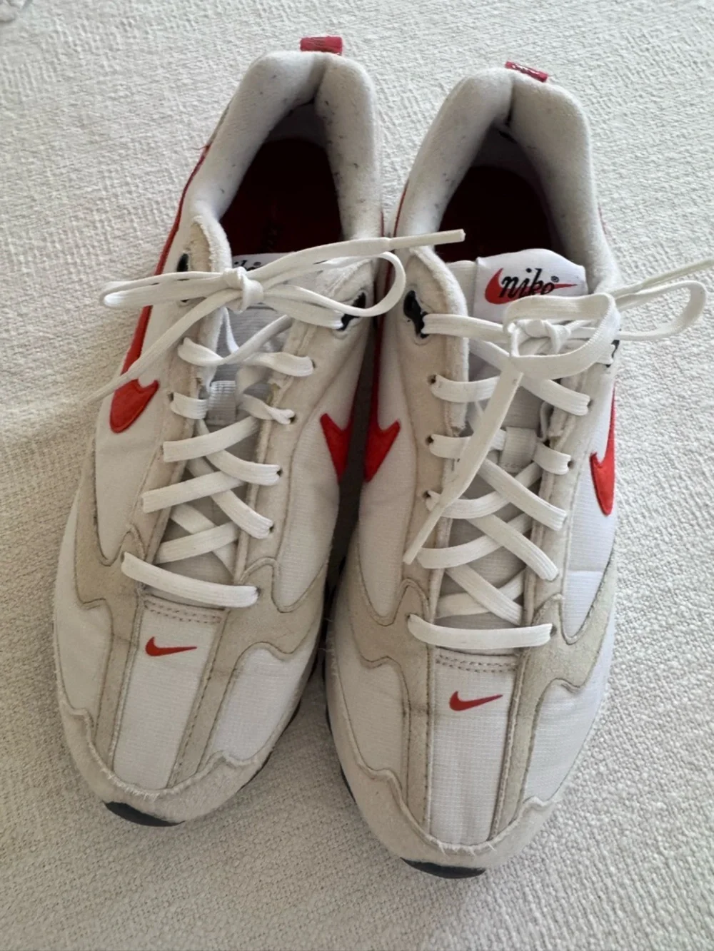 Nike Women's Air Max Dawn Casual Sneakers SZ 9 OB1